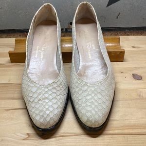 VINTAGE SALVADORE FERRAGAMO FLATS | SIZE 9